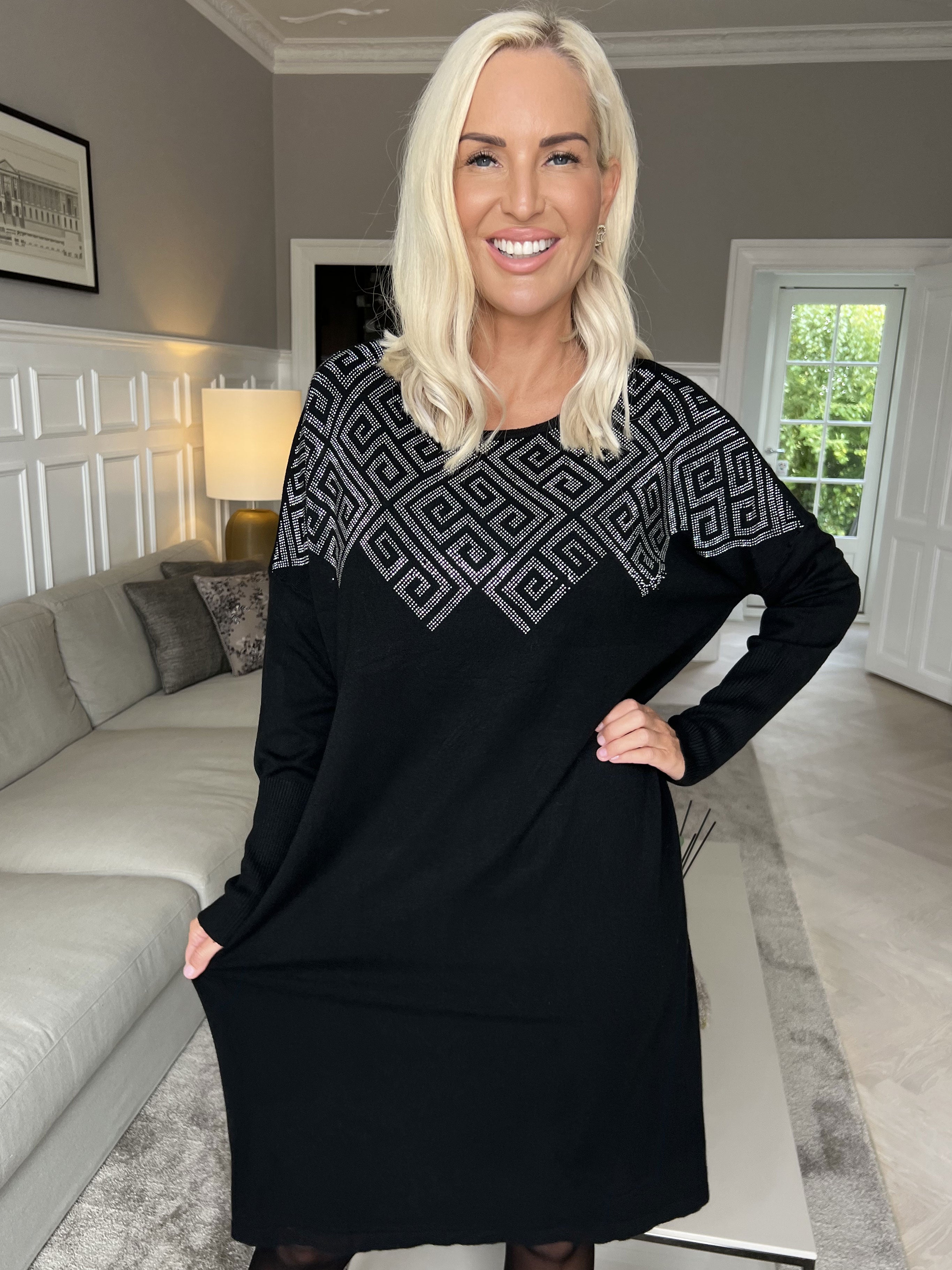 Luna - Blød strikkjole med similisten